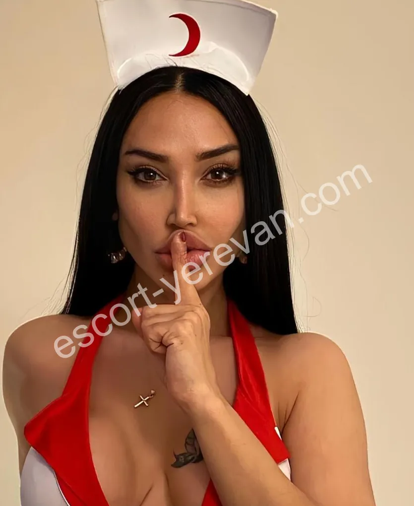 Lili photo 1