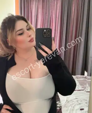 Bella - photo 2